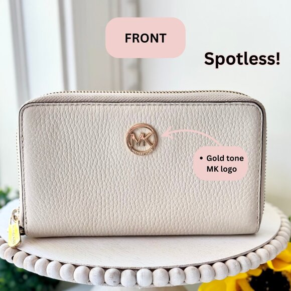 Michael Kors Fulton Creme Wristlet Wallet - Picture 2 of 6